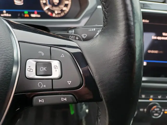 Volkswagen Tiguan 2.0 TSI 4Motion Sound 2017 Benzine 47