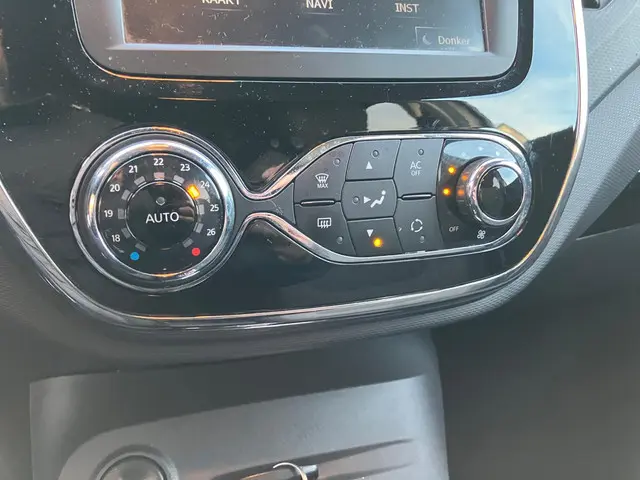 Renault Captur 1.2 TCe Dynamique Automaat 2013 Benzine 12