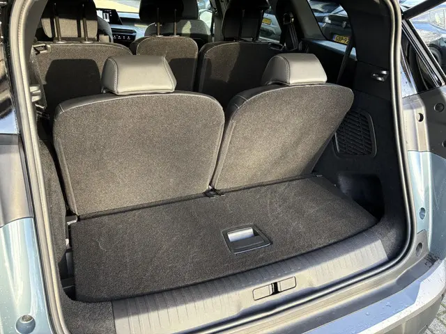 Peugeot 5008 1.2 Hybrid 145 GT 2025 Hybride Benzine 16