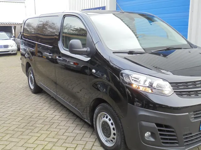Opel Vivaro 2.0 CDTI L3H1 Edition Nette auto 2020 Diesel 43