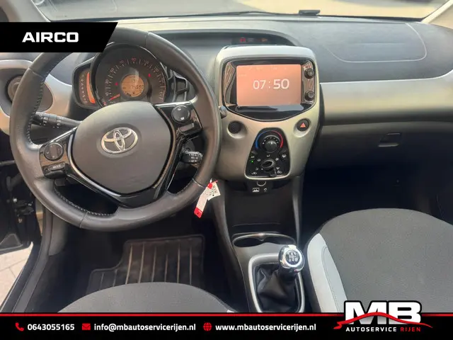 Toyota Aygo 1.0 VVT-i x-wave opendak 2016 Benzine 9