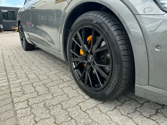 Audi e-tron 50 quattro S edition 71 kWh 2022 Elektrisch 9