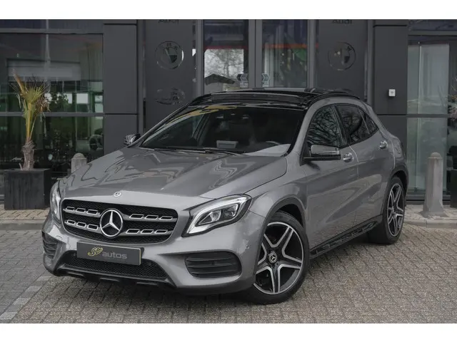 Mercedes-Benz GLA GLA180 AMG 122pk 2019 Benzine 4