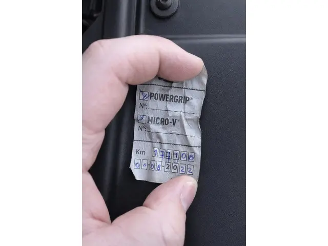 Peugeot 2008 1.2 VTi Blue Lease Executive 2014 Benzine 8