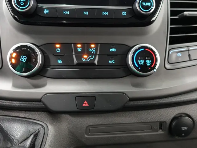 Ford Transit Custom 300 2.0 TDCI L2H1 Trend 2023 Diesel 23