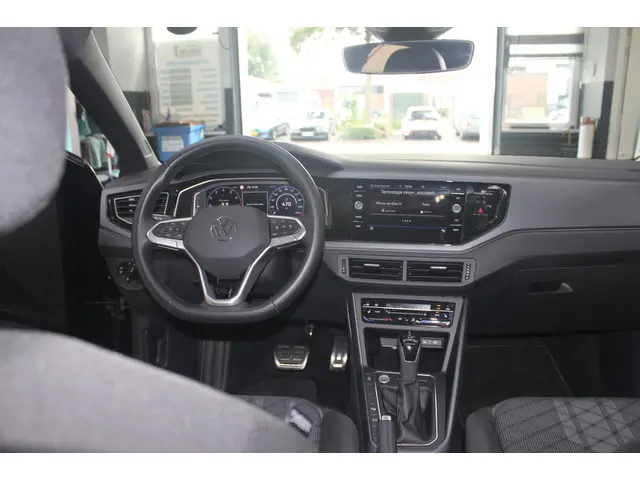 Volkswagen Taigo 1.5 TSI R-Line Business 2024 Benzine 35