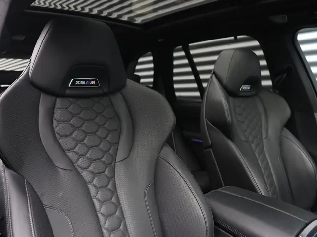 BMW X5 M Competition 2025 Benzine 10