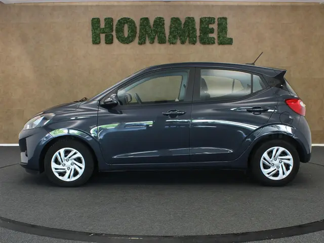 Hyundai i10 1.0 Comfort 2023 Benzine 10