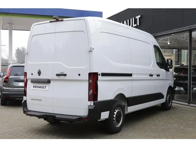 Renault Master T35 2.0 dCi 150 L2H2 Advance 2024 Diesel 2