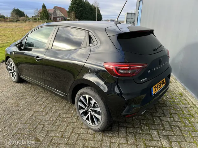 Mitsubishi Colt 1.0T MT Intense 2024 Benzine 3