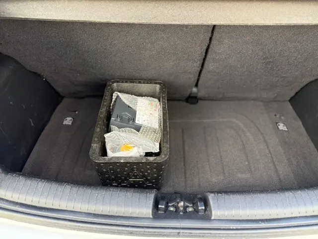 Hyundai i10 1.0i i-Drive GEEN AIRCO!!! 2018 Benzine 13