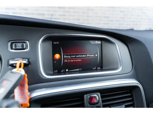 Volvo V40 1.5 T3 Polar+ Sport 2020 Benzine 34