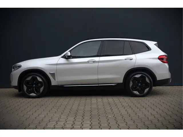 BMW iX3 High Executive 80 kWh 2021 Elektrisch 8