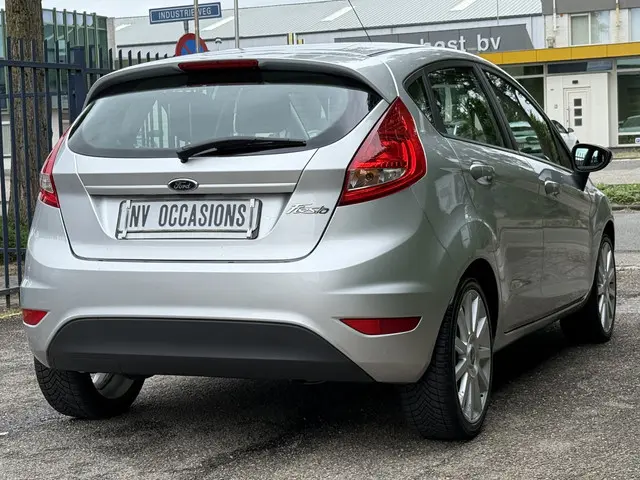Ford Fiesta 1.25 Limited 2012 Benzine 9