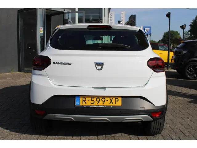 Dacia Sandero Stepway TCe 90 Essential 2022 Benzine 27