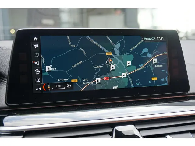 BMW 5 Serie Touring 530i xDrive Executive 2017 Benzine 35