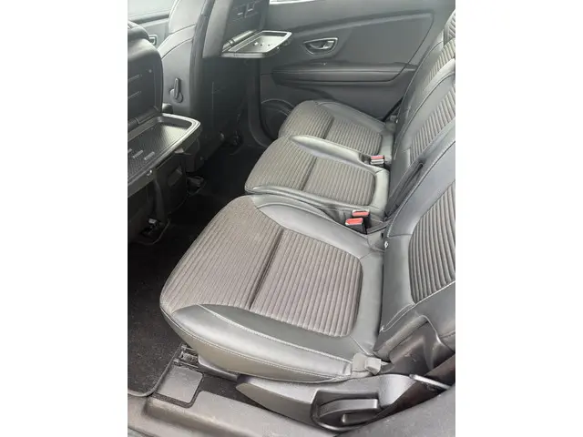 Renault Grand Scénic 1.3 TCe 140 Intens 7p. 2018 Benzine 6