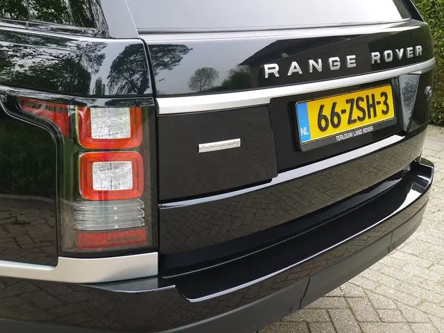 Land Rover Range Rover 4.4 SDV8 Autobiography 2013 Diesel 12