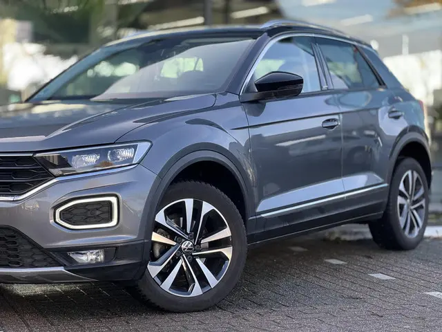 Volkswagen T-Roc 1.5 TSI Sport Business R 2020 Benzine 3