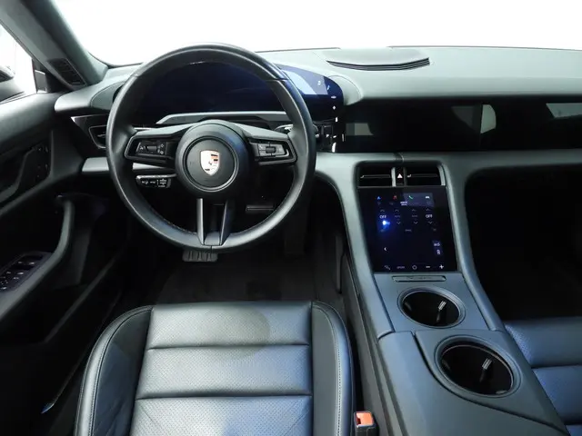 Porsche Taycan Cross Turismo 4 93 kWh 2022 Elektrisch 10