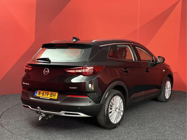 Opel Grandland X 2