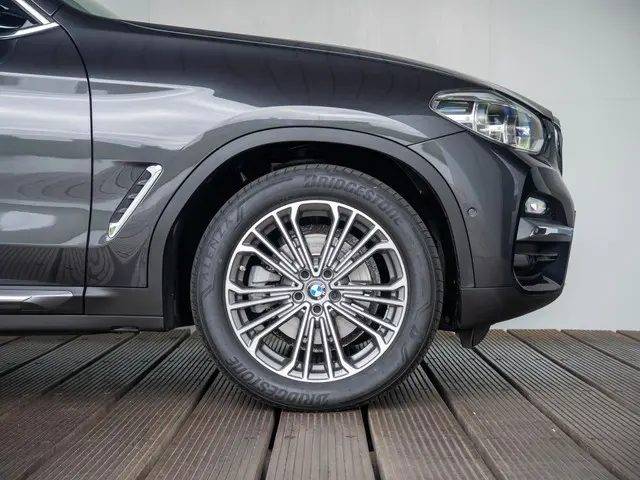 BMW X3 xDrive20i 2018 Benzine 6