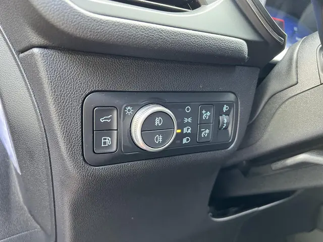 Ford Kuga 2.5 PHEV Titanium 2022 Hybride Benzine 35