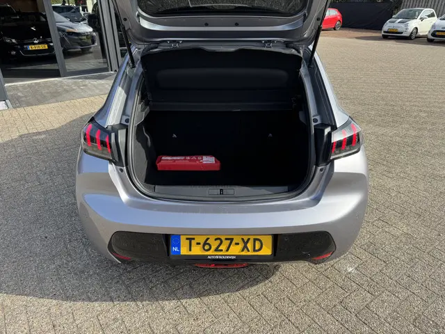 Peugeot e-208 GT Pack EV 50kWh 136 2022 Elektrisch 9