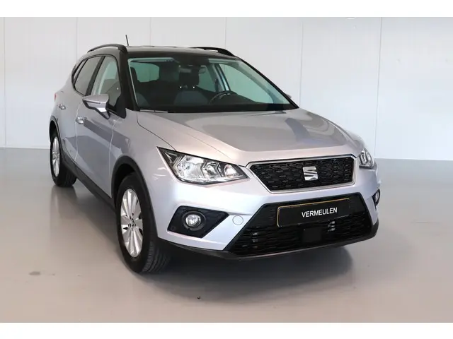 SEAT Arona 1.0 TSI Style Business Intense 2019 Benzine 2
