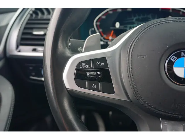 BMW X4 xDrive20i M Sport 2021 Benzine 12