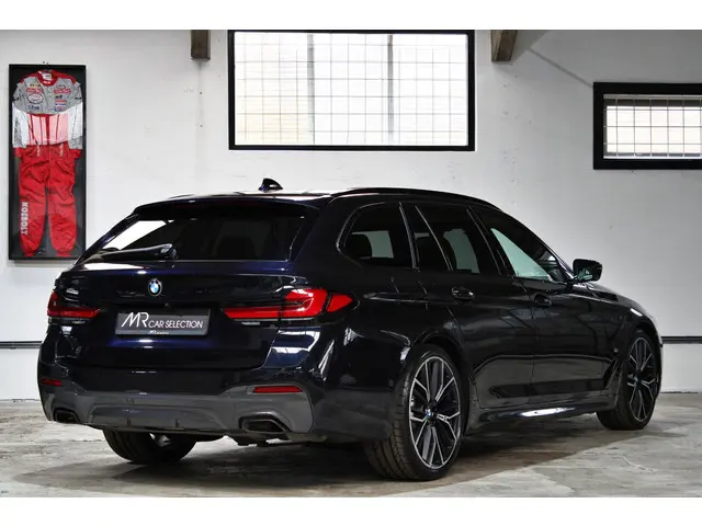 BMW 5 Serie Touring 530i High Executive 2021 Benzine 7