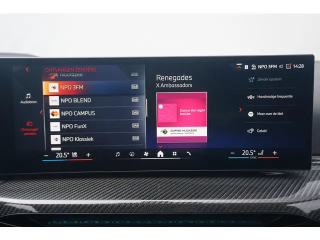 BMW 3 Serie Touring 330e 2025 Hybride Benzine 21