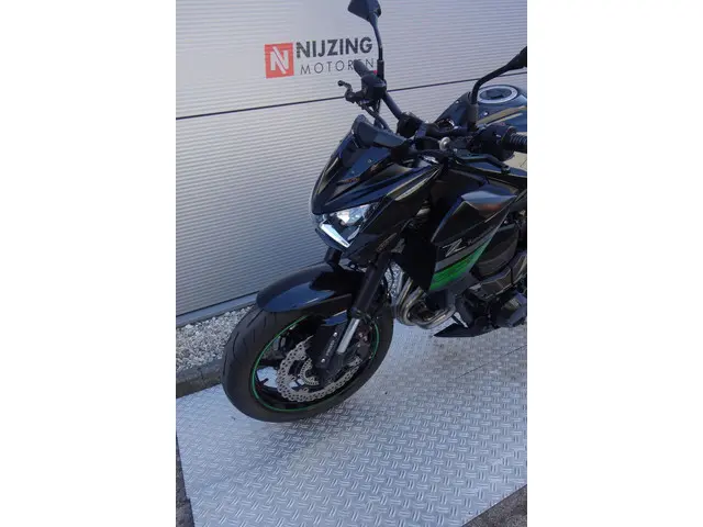 Kawasaki Z800 ABS 2016 Benzine 19