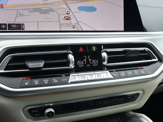 BMW X6 xDrive40i 2022 Benzine 19