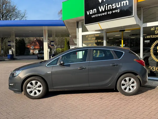 Opel Astra 1.4 Turbo Blitz | Navi | 2015 Benzine 3