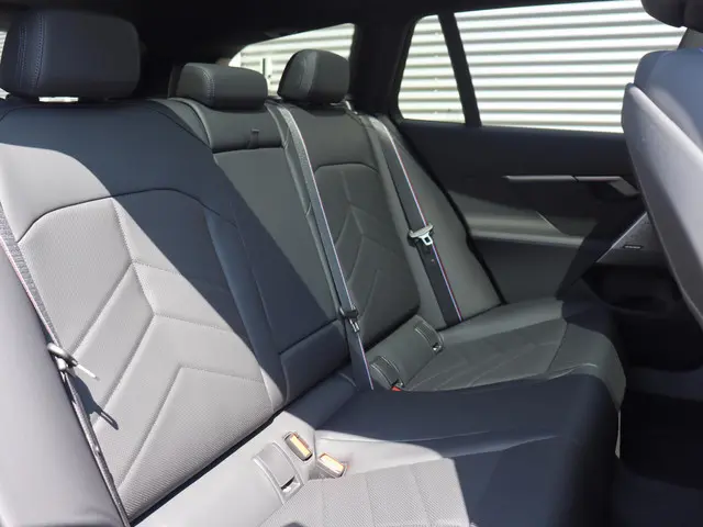 BMW i5 Touring eDrive40 2025 Elektrisch 10