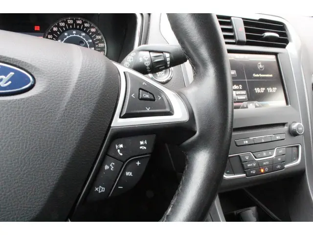 Ford Mondeo Wagon 1.5 Titanium LED/PDC/LMV 2016 Benzine 16