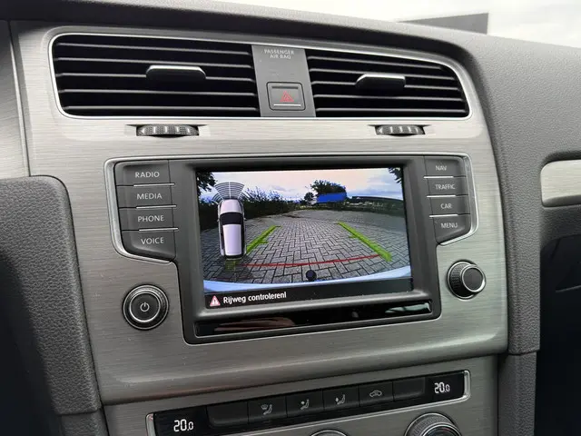 Volkswagen Golf 1.0 TSI Connected Series 2017 Benzine 22