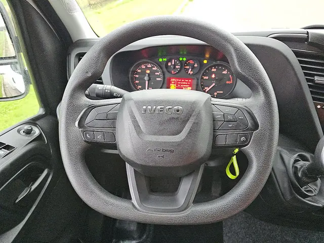 Iveco Daily 35S14 2022 Diesel 10