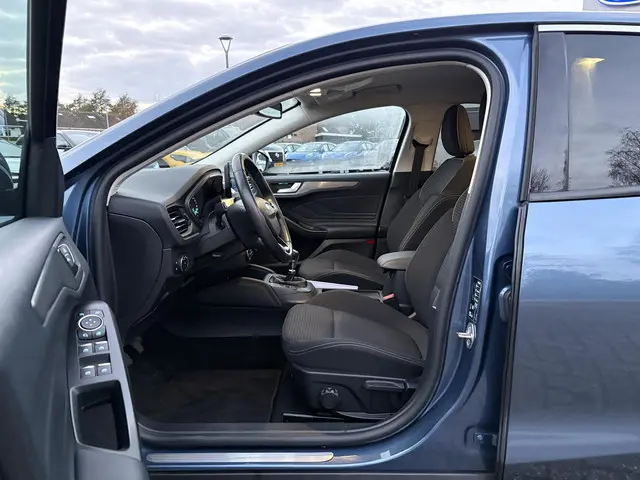 Ford Focus 1.0 EcoBoost Titanium Business 2018 Benzine 12