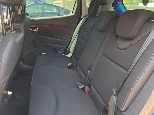 Renault Clio 0.9 TCe Eco2 Expression GT Line 2016 Benzine 9