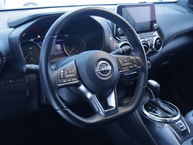 Nissan Juke 1.6 Hybrid N-Connecta 2023 Hybride Benzine 12