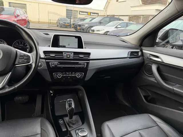 BMW X2 sDrive18i High Executive 2018 Benzine 17