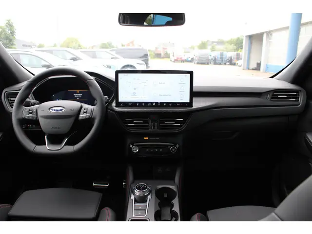 Ford Kuga 2.5 PHEV ST-Line X 2025 Hybride Benzine 2