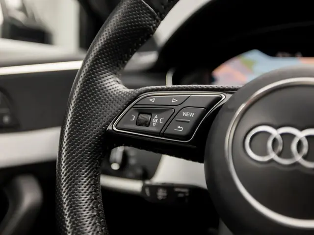 Audi A4 Avant 45 TFSI quattro Sport S line 2019 Benzine 21