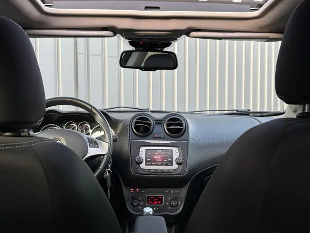 Alfa Romeo MiTo 1.4 T SBK|Pano|Climate 2013 Benzine 13