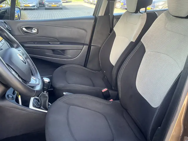 Renault Captur 0.9 TCe Intens 2018 Benzine 13