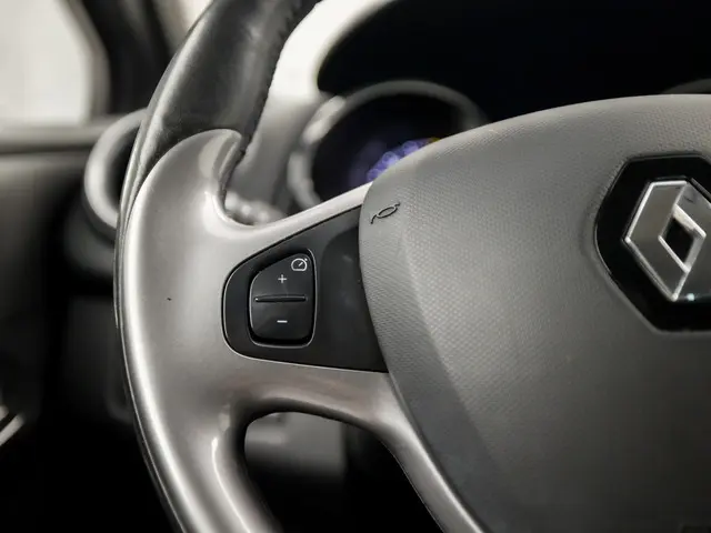 Renault Clio Estate 0.9 TCe Night&Day 2015 Benzine 17
