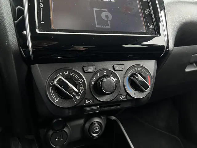 Suzuki Swift 1.2 Select Smart Hybrid 2021 Benzine 13