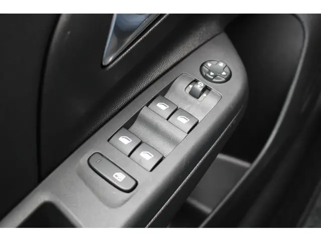 Opel Corsa 1.2 Turbo GS 2024 Benzine 16
